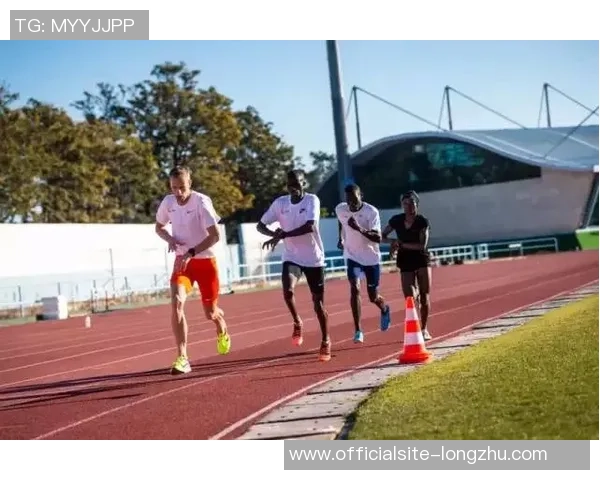 成都极限运动队耐力之争引发热议运动员表现与训练方式的深度探讨